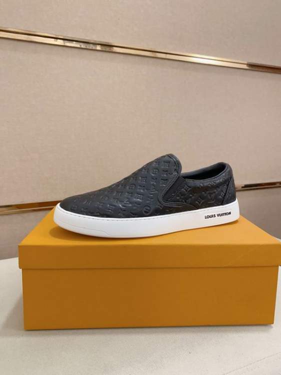 Picture of Louis Vuitton Shoes _SKULVsz38-44hnh030116048